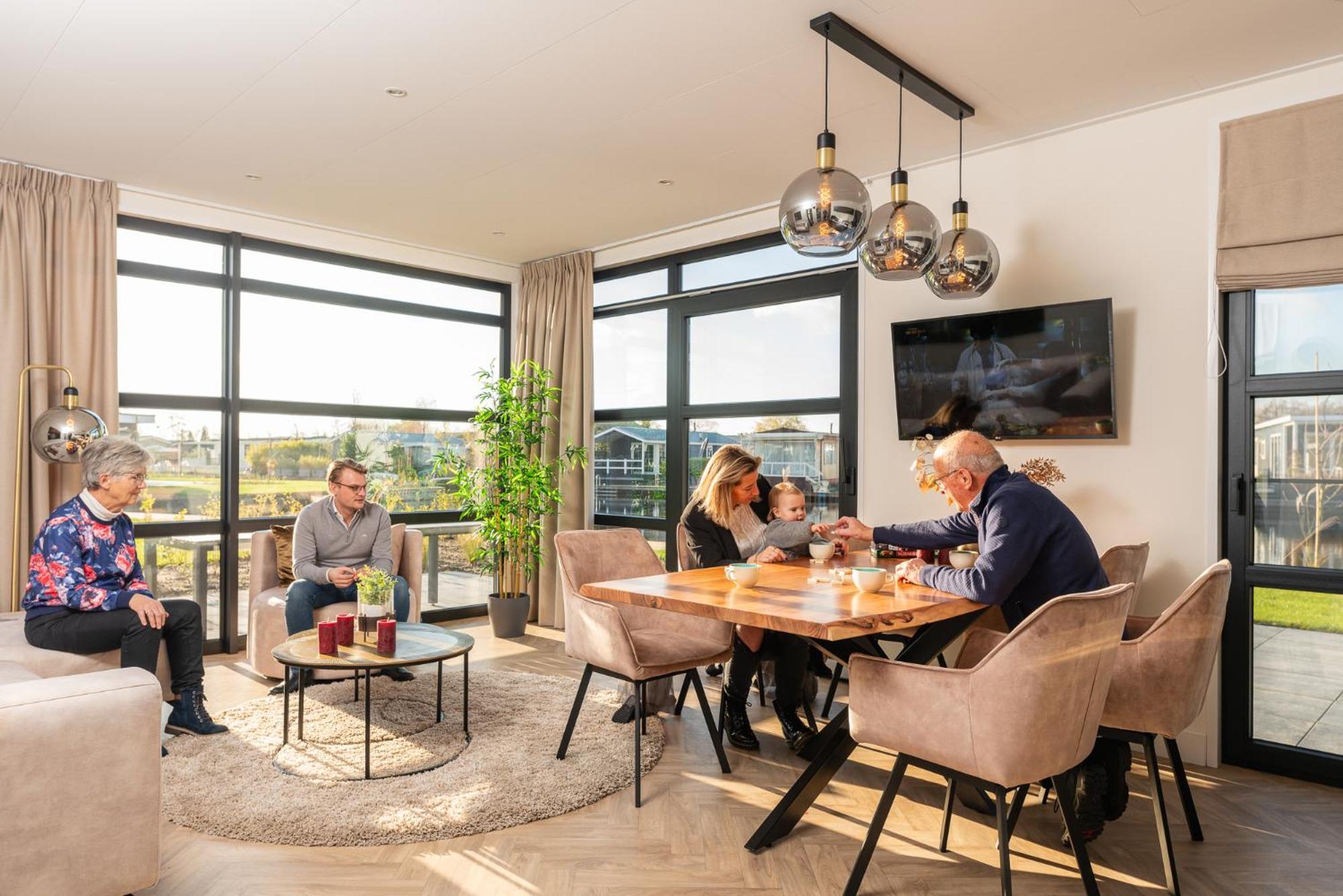 Marinapark Residentie Nieuw Loosdrecht Villa Buitenkant foto