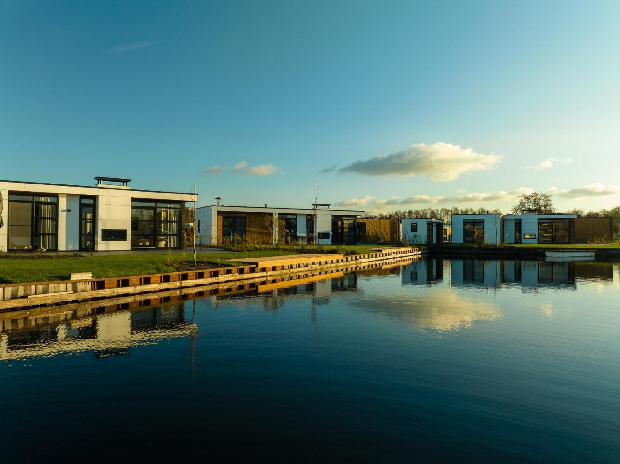 Marinapark Residentie Nieuw Loosdrecht Villa Buitenkant foto