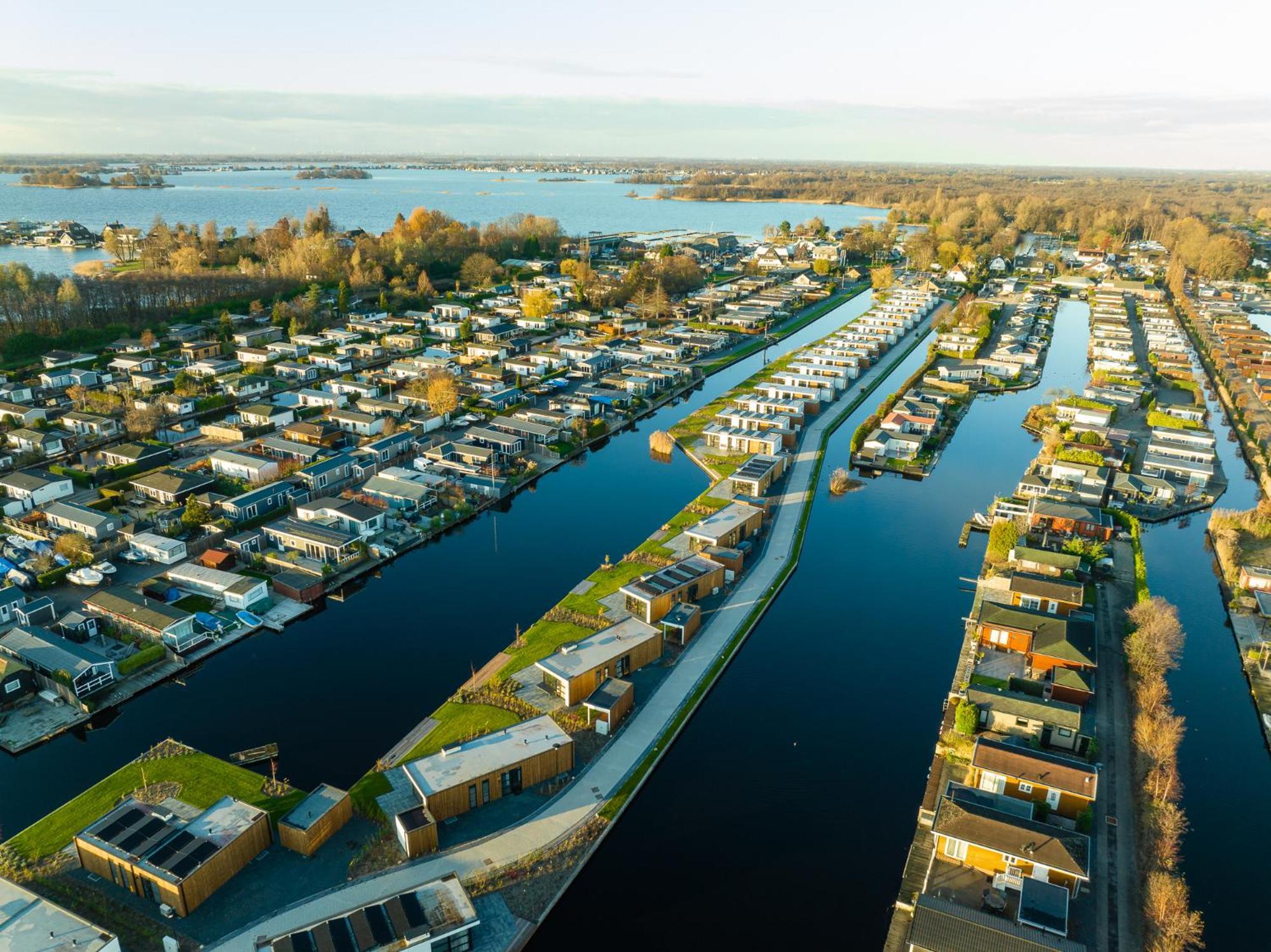 Marinapark Residentie Nieuw Loosdrecht Villa Buitenkant foto