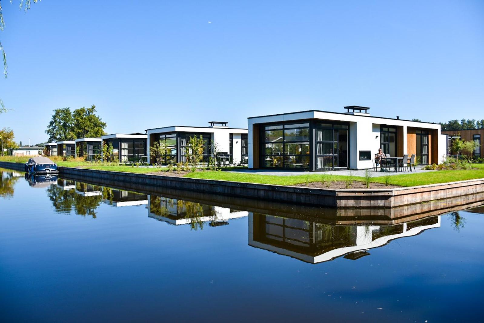 Marinapark Residentie Nieuw Loosdrecht Villa Buitenkant foto