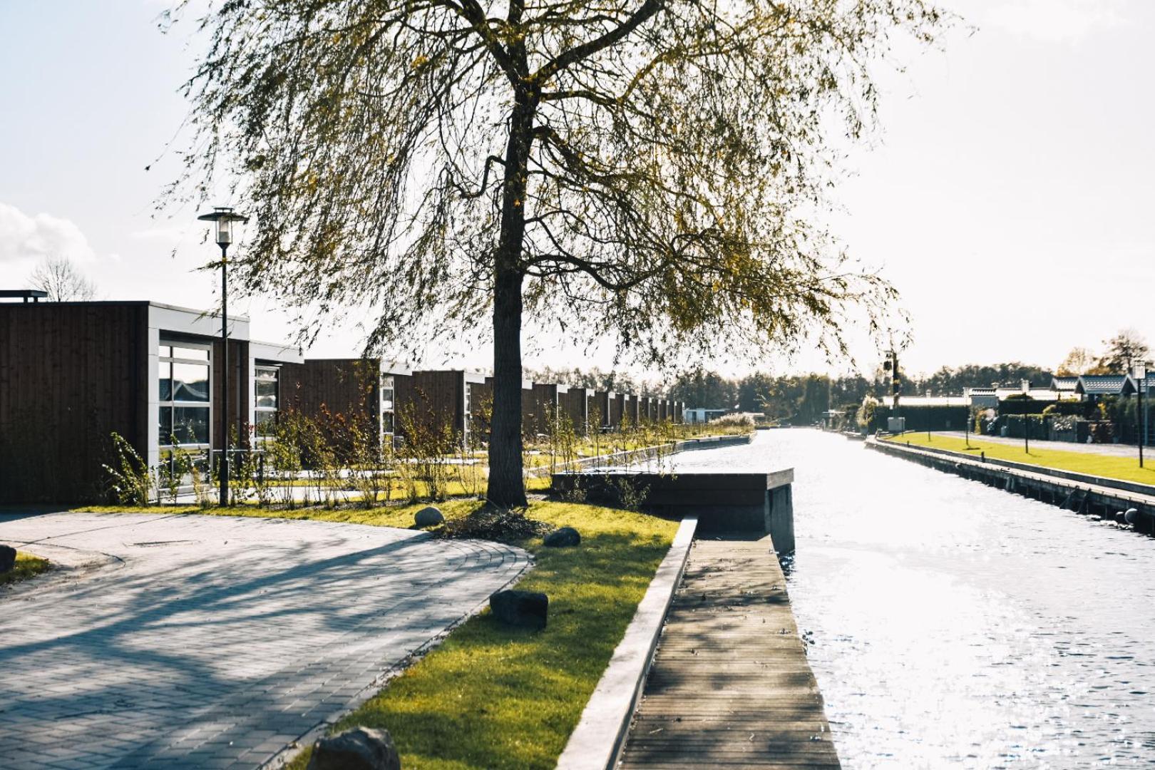 Marinapark Residentie Nieuw Loosdrecht Villa Buitenkant foto