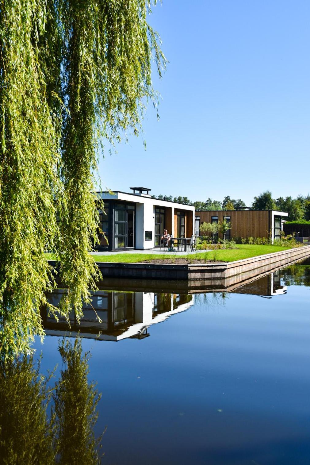 Marinapark Residentie Nieuw Loosdrecht Villa Buitenkant foto